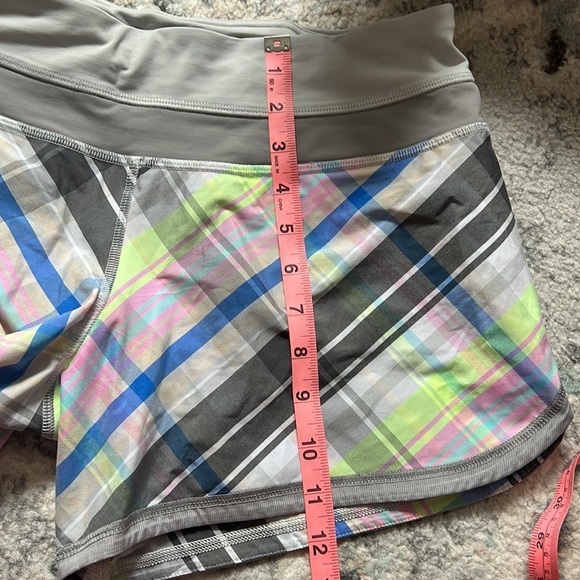 Lululemon Groovy Run Short - Picture 10 of 10